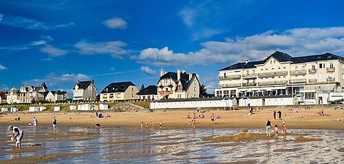 Jullouville (Manche)